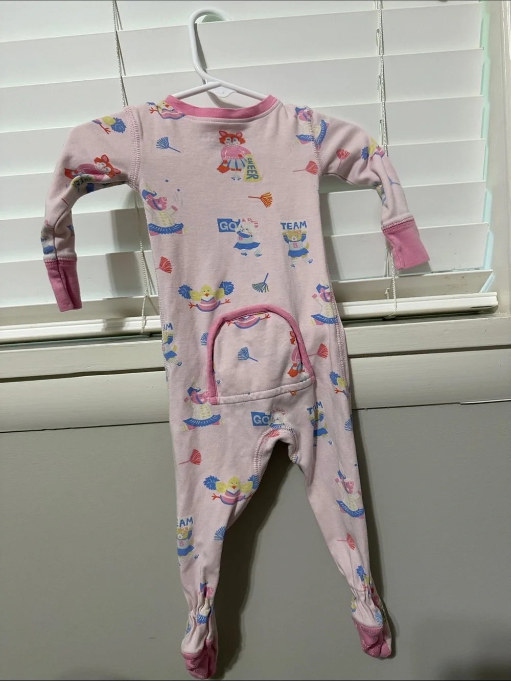 The beaufort bonnet co / Pink Printed Girls' Footed One-Piece Pajama